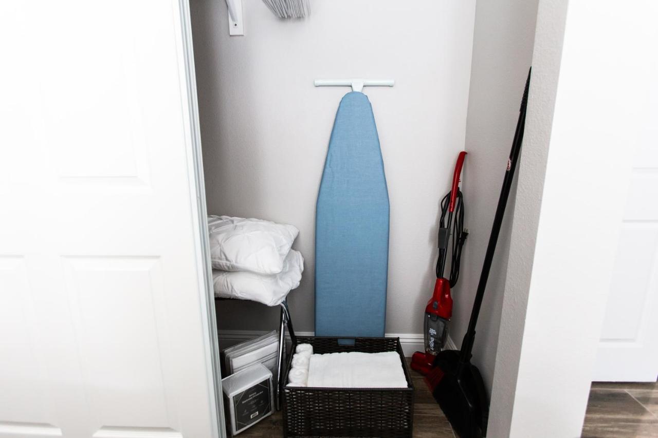 Long Beach Duplex King Bed Pet Friendly Nurses Surgeon Business Travelers Near St Marys Medical Center & Downtown Экстерьер фото